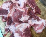 焦がし林檎と玉葱の豚肩ロース生姜焼き作り方1写真