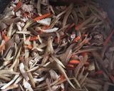 豚肉inきんぴらゴボウ♬麺つゆで簡単に！作り方6写真