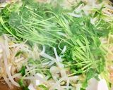 豆苗とモヤシの胡麻味噌なべ作り方6写真