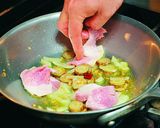 香りごぼうと菜の花のスパゲティ菜園風作り方6写真
