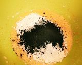 竹炭を使った真っ黒なロールケーキ作り方2写真