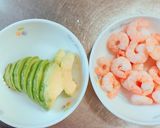 朝食に！エビとアボカドのオープンサンド作り方1写真