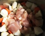 鶏肉入り里芋の煮物！塩麹入り！作り方1写真
