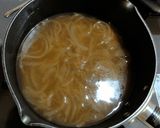 ご馳走のお供に！オニオングラタンスープ！作り方3写真