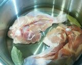 骨付鶏モモを煮込んでほぐしたチキンカレー作り方2写真