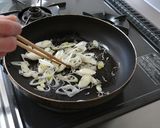 ネギとじゃこの焼きうどん作り方2写真