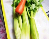 セロリの簡単❤胡麻油炒め超うまうま作り方1写真