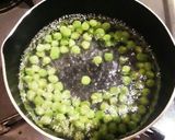 豆の旨味満点♡美味しいグリンピースごはん作り方2写真