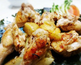鶏肉とじゃが芋の大蒜ローズマリー焼き♪作り方5写真