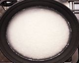 【炊飯器より美味い】ダッチオーブンで白米作り方2写真