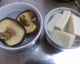 鶏そぼろと高野豆腐の炒り煮作り方1写真