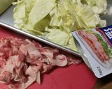 キャベツと豚肉と京人参の塩麴炒め作り方1写真