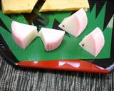 簡単お節！飾りかまぼこ☆針ねずみ作り方1写真