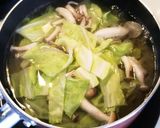 簡単！しめじときゃべつのアンチョビパスタ作り方2写真