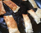 餃子の皮でチーズスティック作り方3写真