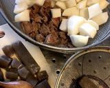 牛スジ肉のどて煮塩麹入り！作り方1写真