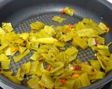 博多のニューカマー高菜葉元いため。作り方4写真