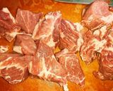 豚肉ロースの角煮。大根入り☆作り方1写真