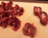 湯煎で作る砂肝のコンフィ。作り方1写真