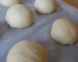 フライパンで焼くもちもちハム&チーズパン作り方1写真