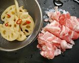 お節リメイク！酢レンコンの豚しょうが焼き作り方1写真