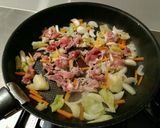 フライパンで簡単！焼きそば♡作り方1写真