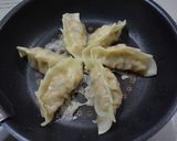 白菜とネギで作る手作り餃子作り方9写真