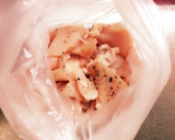 鶏胸肉と舞茸のはちみつみそ炒め＊作り方1写真