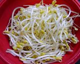 簡単！肉もやしのピリ辛炒め作り方1写真