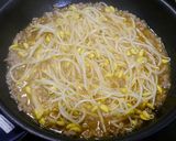 簡単！肉もやしのピリ辛炒め作り方4写真
