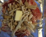 豚バラ肉とキノコのバターホイル焼き作り方2写真