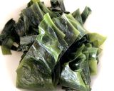 長ネギと薄揚げとワカメの梅酢炒め作り方1写真