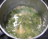 中性脂肪対策！春菊と菊芋のお味噌汁作り方3写真