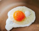 カリカリチーズの目玉焼き作り方1写真