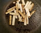 さつまいもとごぼうと鶏肉の甘酢炒め作り方6写真