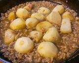さといもと豚挽き肉の煮物。作り方4写真