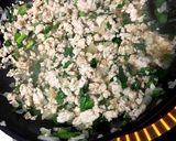 鶏そぼろとニラのスタミナ丼作り方4写真
