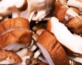 【ピリ辛】キノコのバターソテー作り方1写真