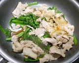 簡単！豚バラニラ炒め作り方4写真