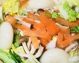オニオン＆鶏野菜鍋●玉ネギのかくれんぼ鍋作り方3写真