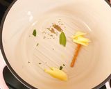 混ぜて煮るだけ簡単キーマカレー&ナン作り方1写真