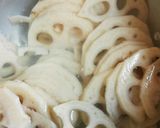 蓮根と豚肉炒め♪作り方1写真