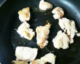 鶏肉とニンニクの芽のキムチ炒め作り方3写真