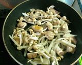 ヤーコンと鶏肉の梅肉おかか炒め作り方8写真