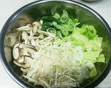 鶏、茸、野菜の玉子雑炊♪出汁醤油豆板醤味作り方3写真