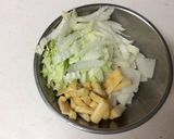 旬の美味しさ！大根と白菜のお味噌汁作り方2写真