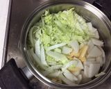 旬の美味しさ！大根と白菜のお味噌汁作り方4写真