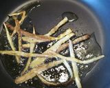 せりと舞茸ごぼうの和風パスタ作り方1写真