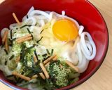 お茶漬けの素とチーズでクリーミーうどん♡作り方1写真