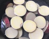 さつまいもと白菜の味噌汁〜牛乳隠し味〜作り方2写真